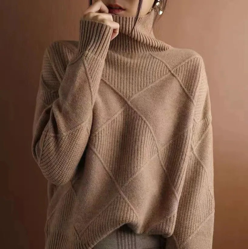 Charlotte – Chic High-Neck Sweater