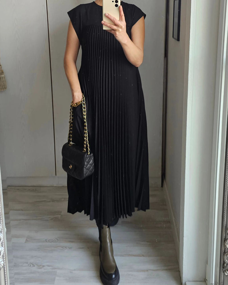 Bonnie - Pleated Maxi Dress
