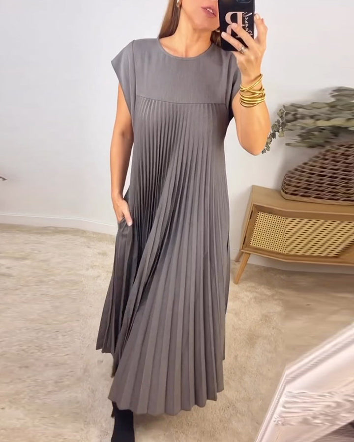 Bonnie - Pleated Maxi Dress